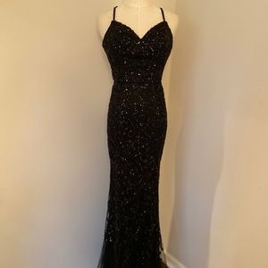 Ellie Wilde Black Lace and Beads Dress Sz 0